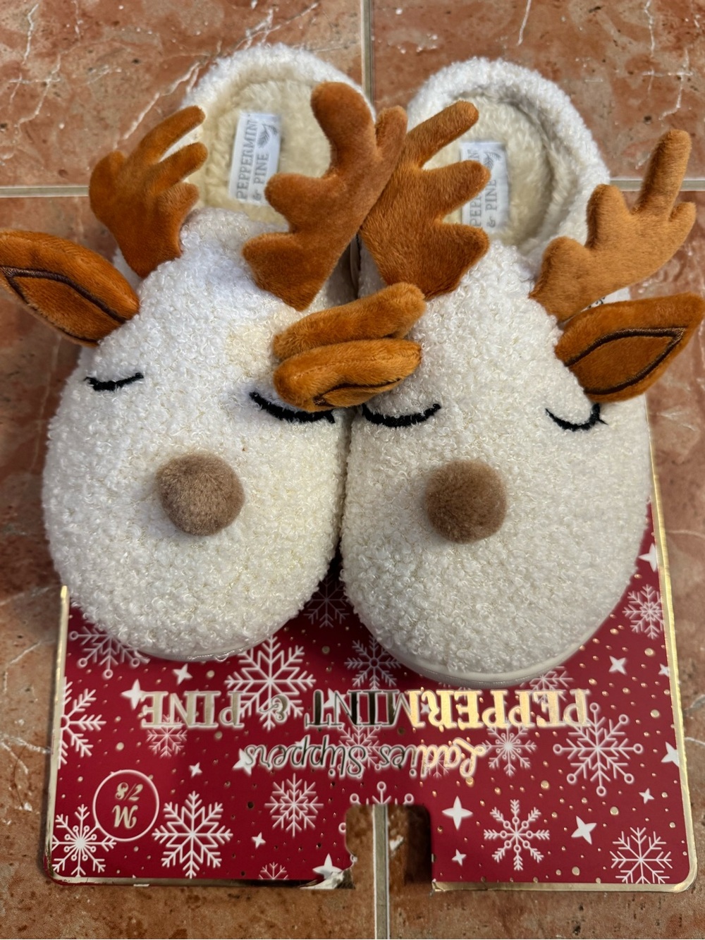 Peppermint & Pine Women’s Holiday Reindeer Slippers White Size M 7-8 Brand New